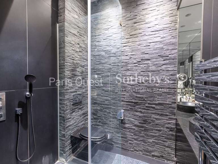 Appartement Paris 16e - 5 chambres - 194m²