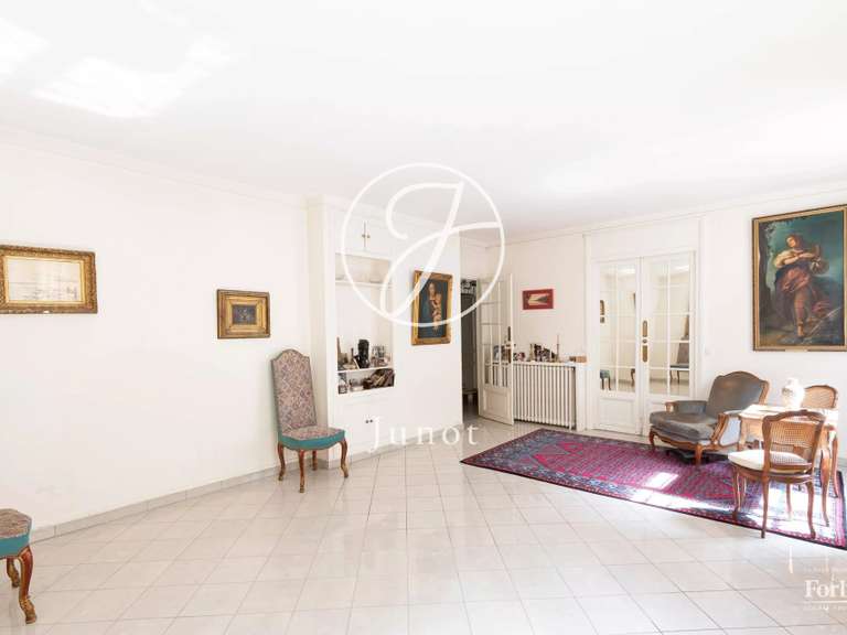 Appartement Paris 16e - 2 chambres - 92m²
