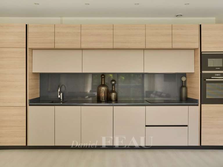 Appartement Paris 16e - 2 chambres - 75m²