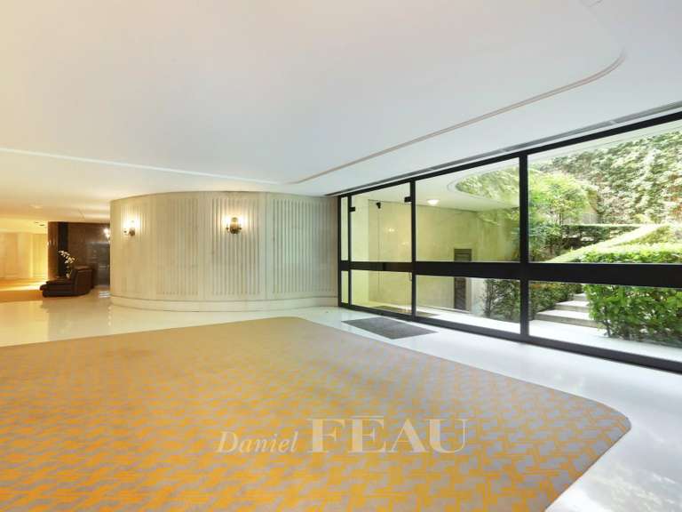 Appartement Paris 16e - 2 chambres - 75m²