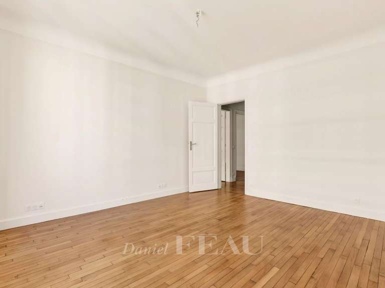 Appartement Paris 16e - 2 chambres - 100m²