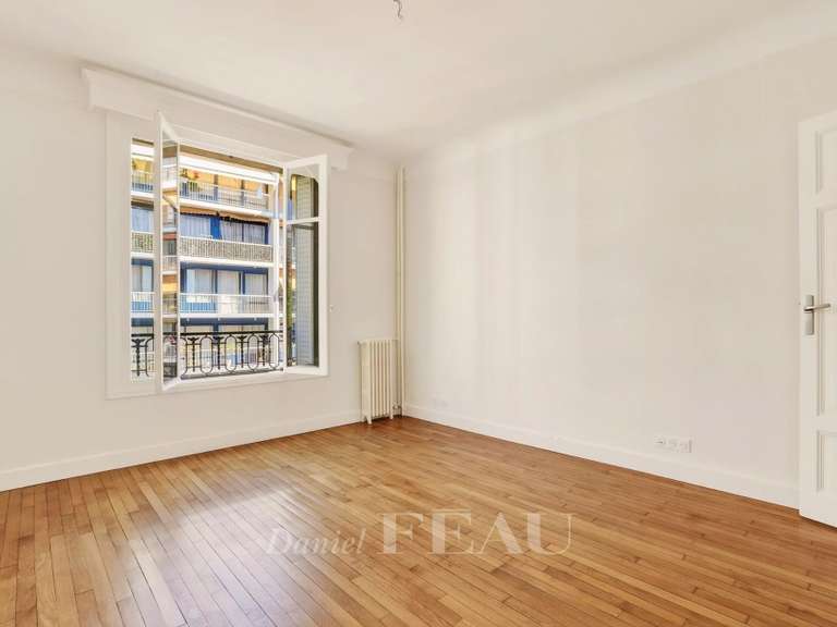 Appartement Paris 16e - 2 chambres - 100m²