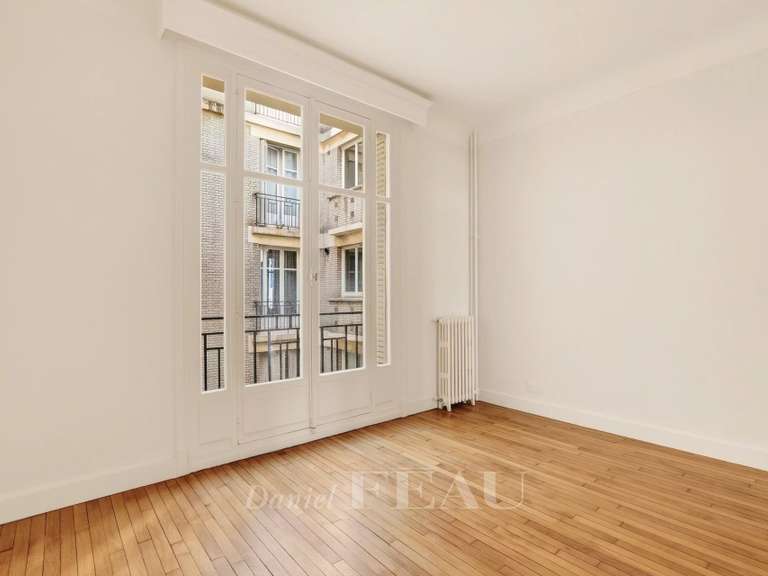 Appartement Paris 16e - 2 chambres - 100m²