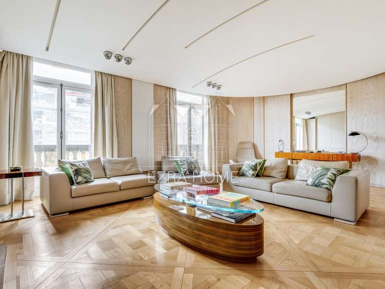 Appartement Paris 16e - 5 chambres - 227m²