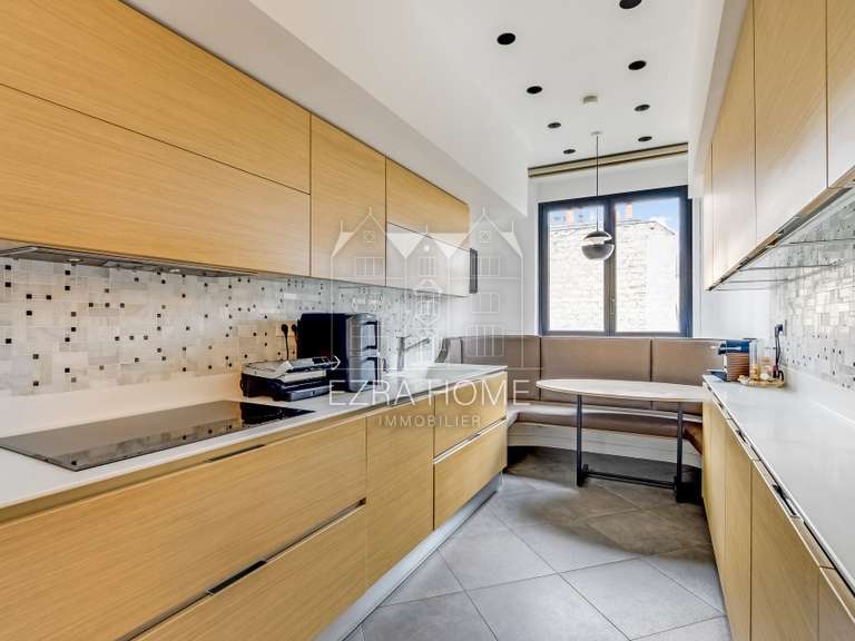Appartement Paris 16e - 5 chambres - 227m²