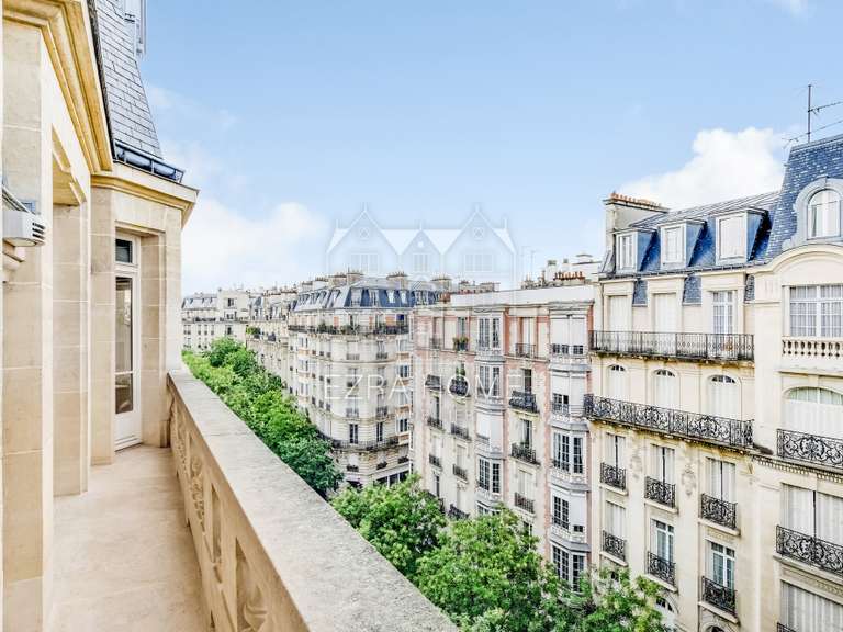 Appartement Paris 16e - 5 chambres - 227m²