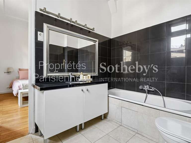 Appartement Paris 16e - 4 chambres - 200m²
