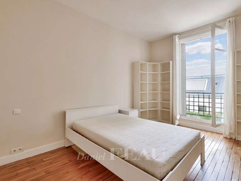 Appartement Paris 16e - 3 chambres - 144m²