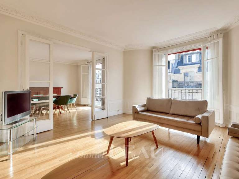 Appartement Paris 16e - 3 chambres - 144m²