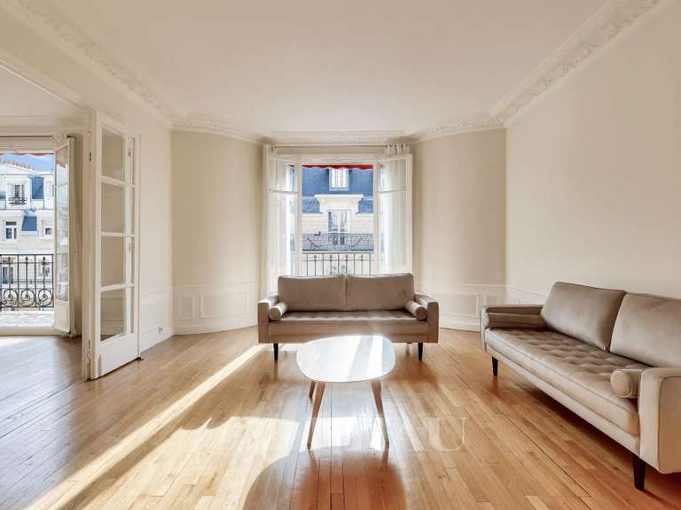 Appartement Paris 16e - 3 chambres - 144m²