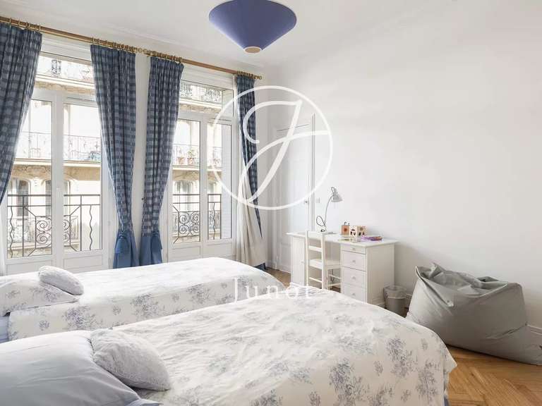 Apartment Paris 16e - 5 bedrooms - 279m²