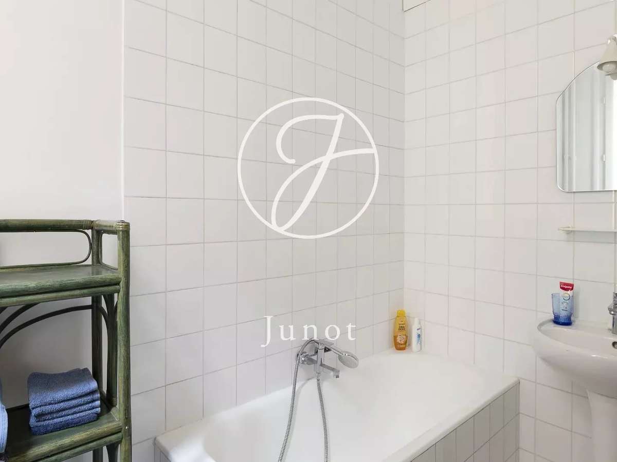 Apartment Paris 16e