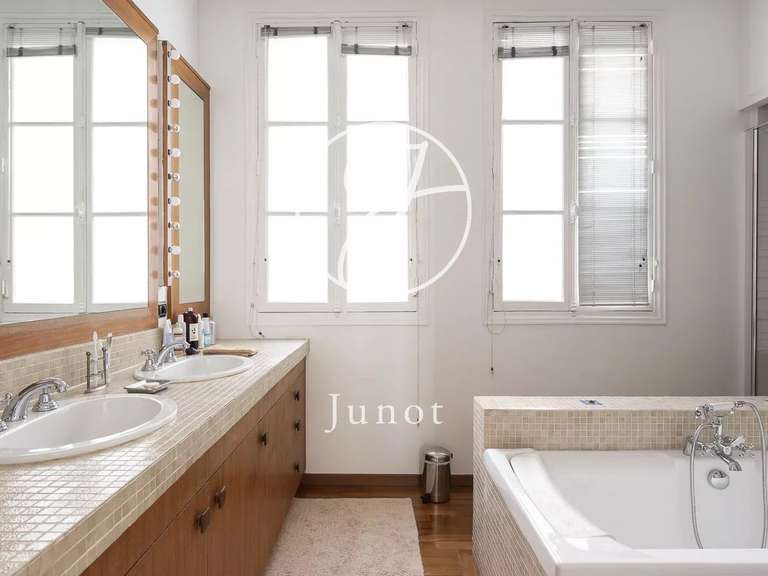 Apartment Paris 16e - 5 bedrooms - 279m²