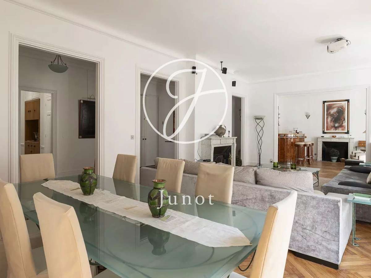 Apartment Paris 16e