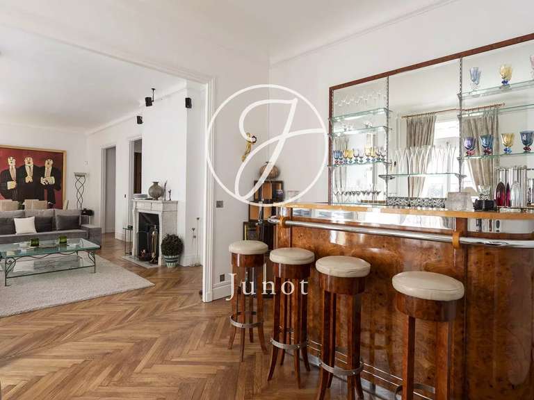 Apartment Paris 16e - 5 bedrooms - 279m²
