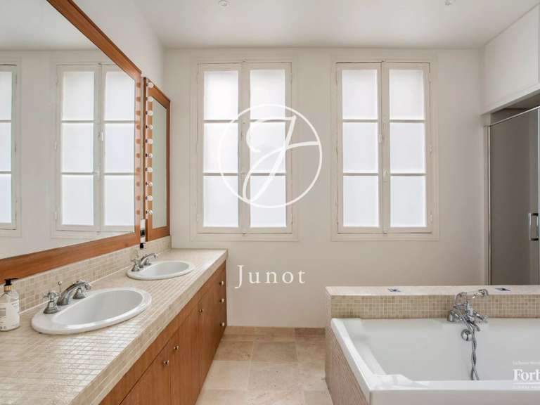 Appartement Paris 16e - 5 chambres - 279m²