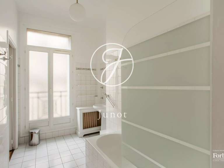 Appartement Paris 16e - 5 chambres - 279m²