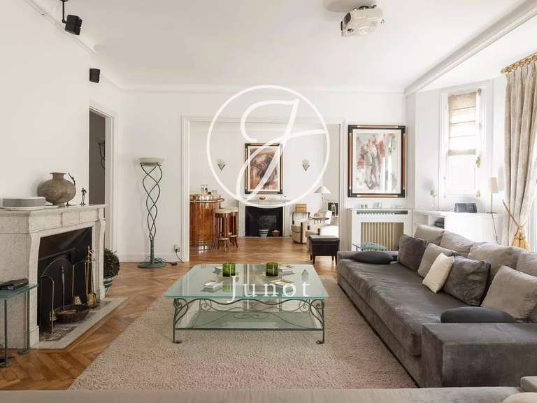Apartment Paris 16e - 5 bedrooms - 279m²