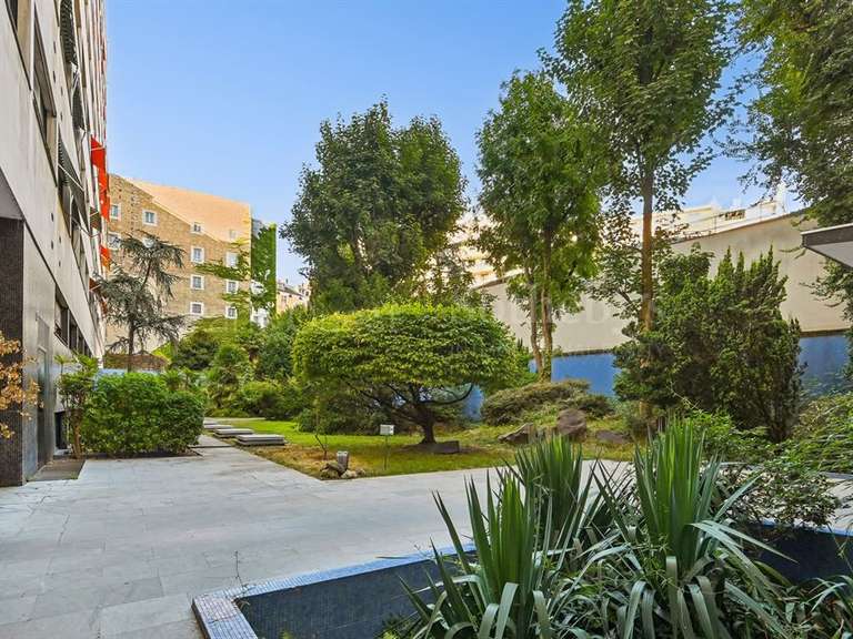 Appartement Paris 16e - 2 chambres - 85m²