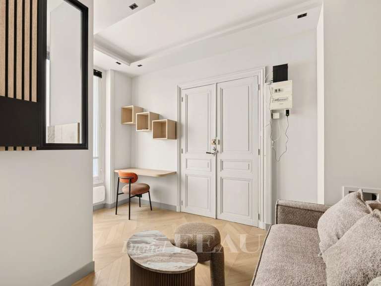Appartement Paris 16e - 16m²