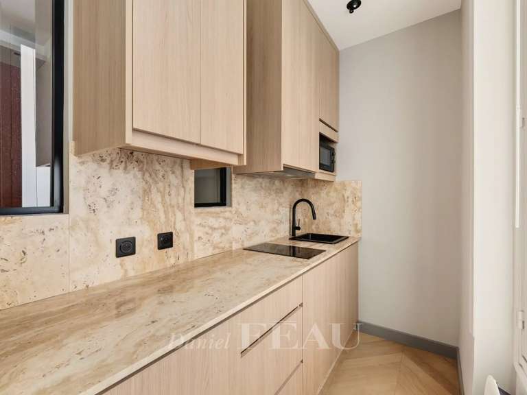 Appartement Paris 16e - 16m²