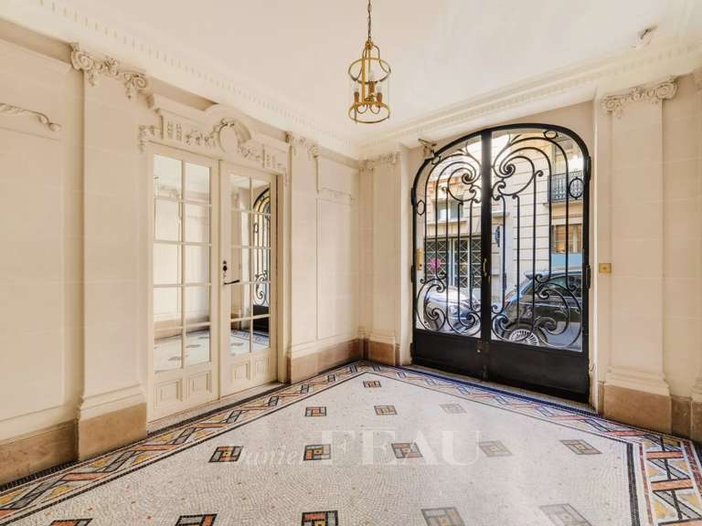 Appartement Paris 16e - 16m²