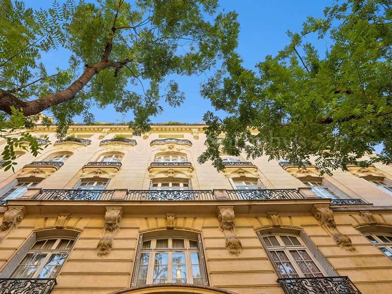 Appartement Paris 16e - 4 chambres - 254m²