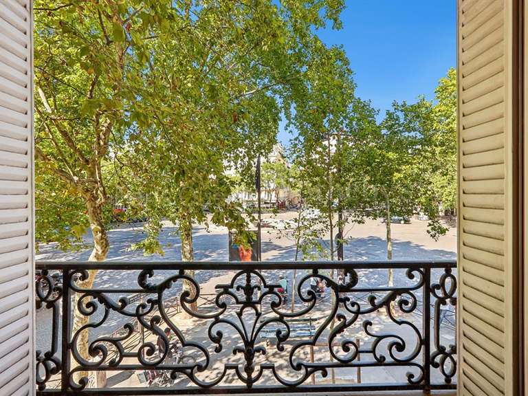 Appartement Paris 16e - 4 chambres - 254m²