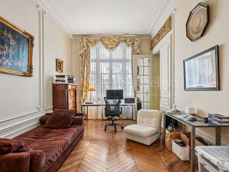 Appartement Paris 16e - 4 chambres - 254m²