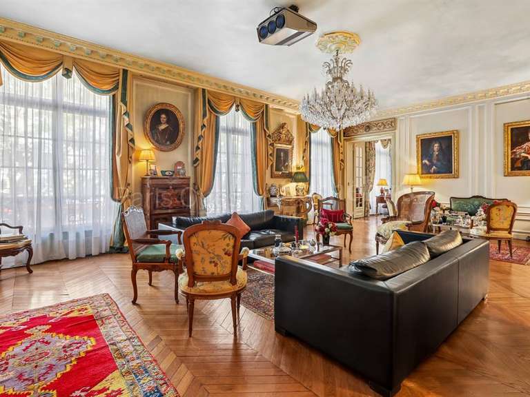 Appartement Paris 16e - 4 chambres - 254m²