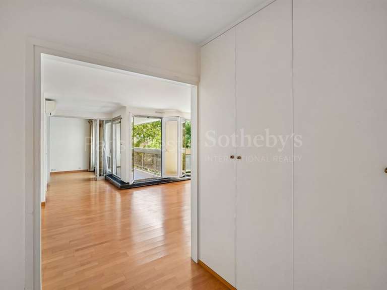 Appartement Paris 16e - 2 chambres - 80m²