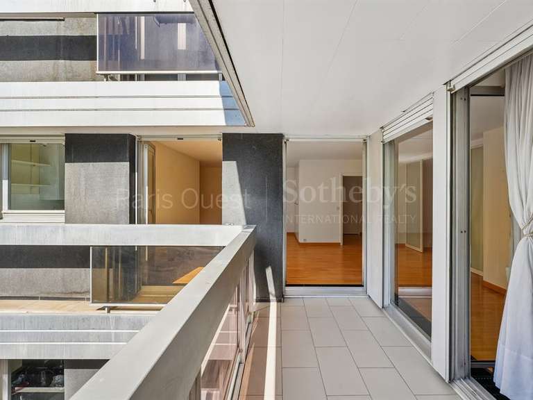 Appartement Paris 16e - 2 chambres - 80m²