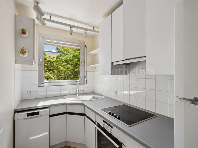Appartement Paris 16e - 2 chambres - 80m²