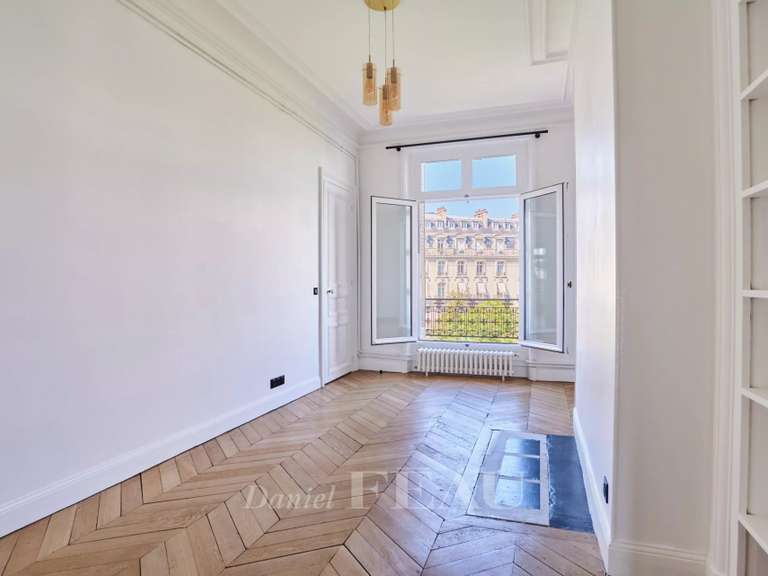 Apartment Paris 16e - 5 bedrooms - 220m²