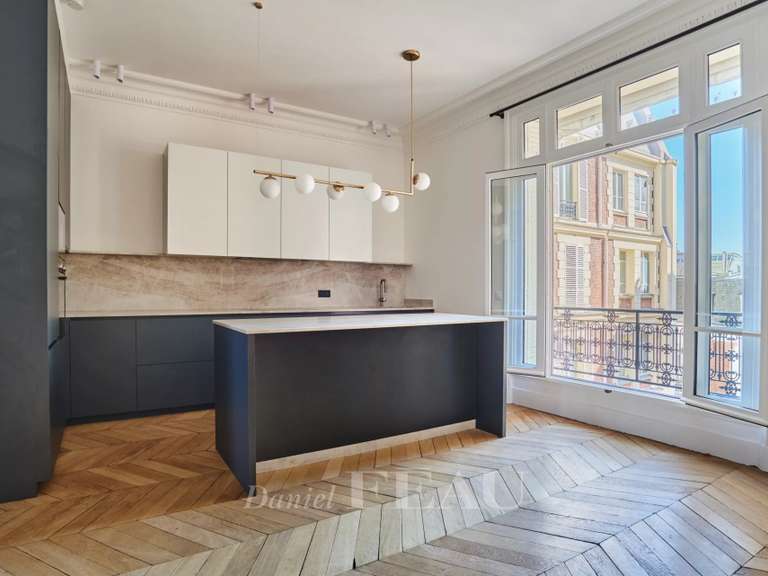 Apartment Paris 16e - 5 bedrooms - 220m²