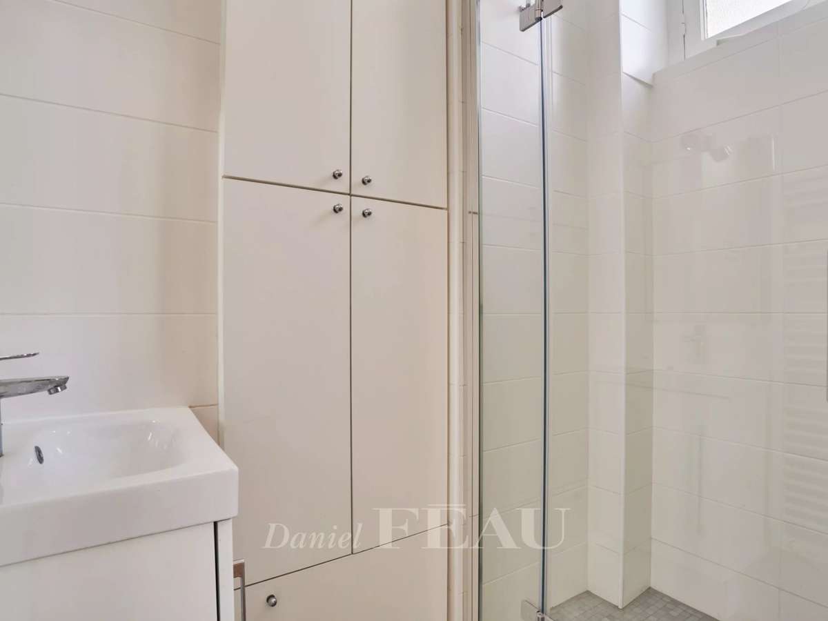 Apartment Paris 16e