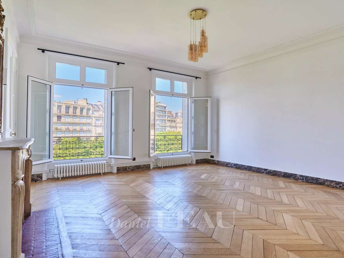 Apartment Paris 16e