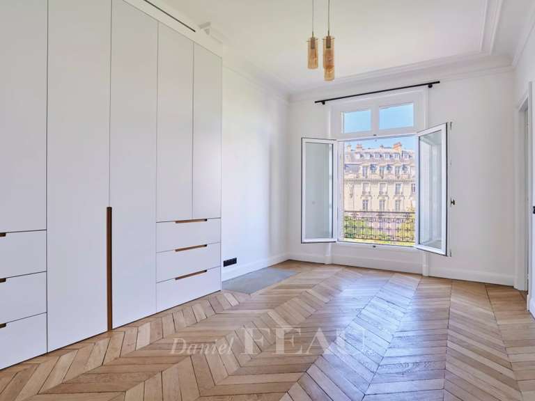 Apartment Paris 16e - 5 bedrooms - 220m²