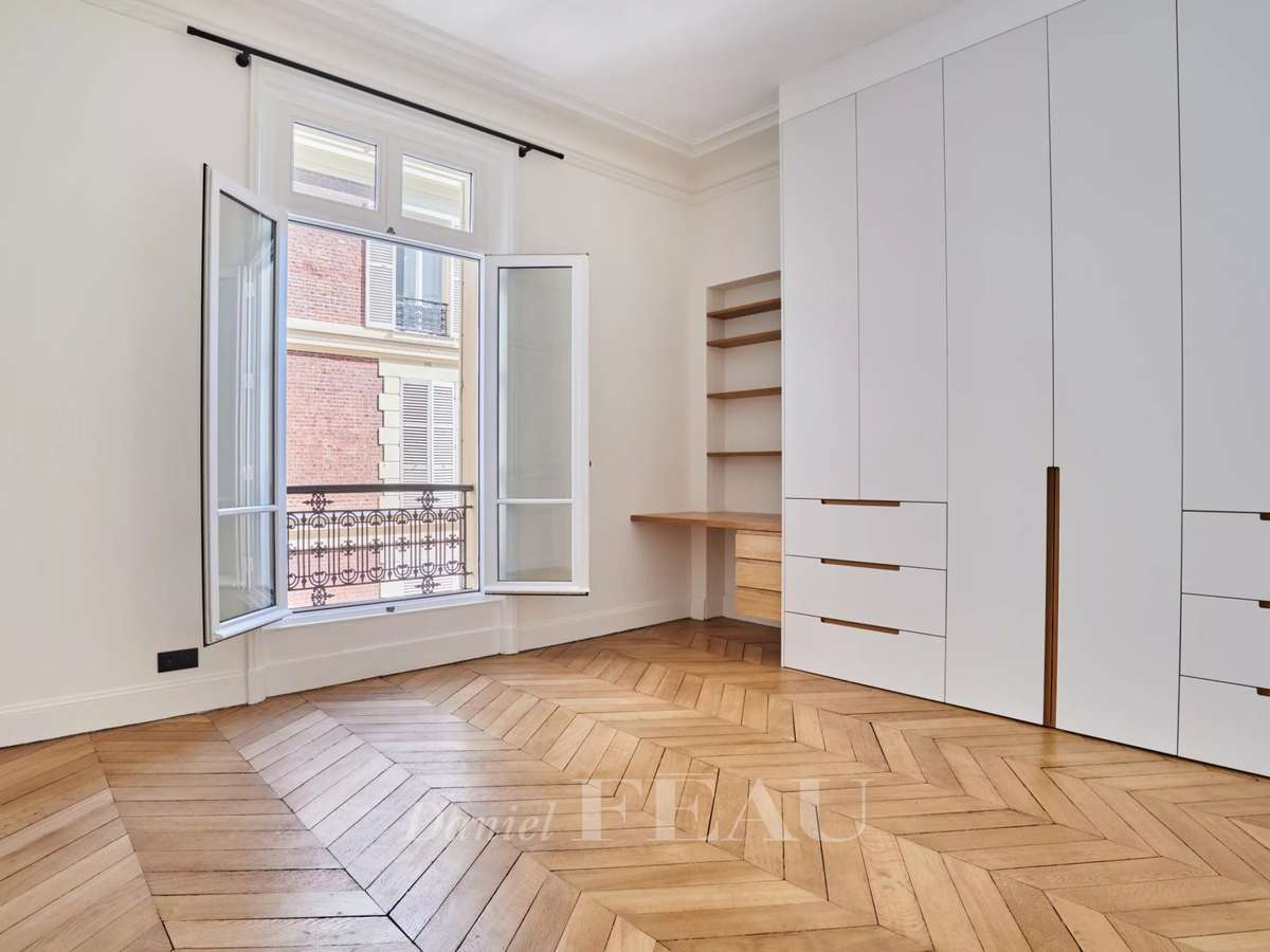 Apartment Paris 16e