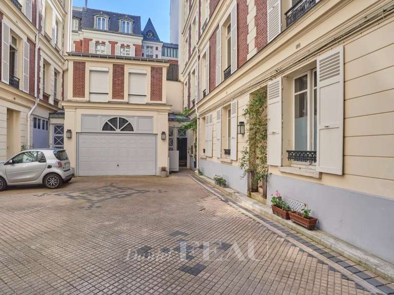 Apartment Paris 16e - 5 bedrooms - 220m²