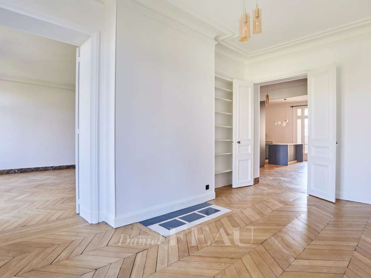 Apartment Paris 16e