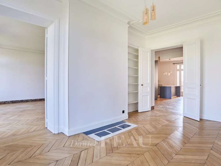 Apartment Paris 16e - 5 bedrooms - 220m²