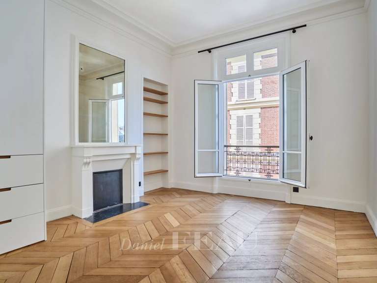 Apartment Paris 16e - 5 bedrooms - 220m²