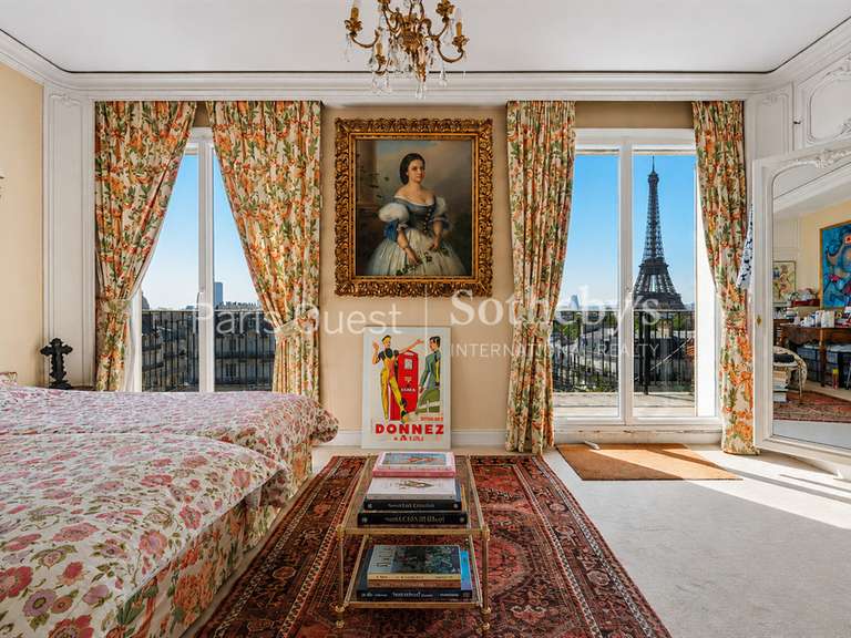 Appartement Paris 16e - 3 chambres - 177m²