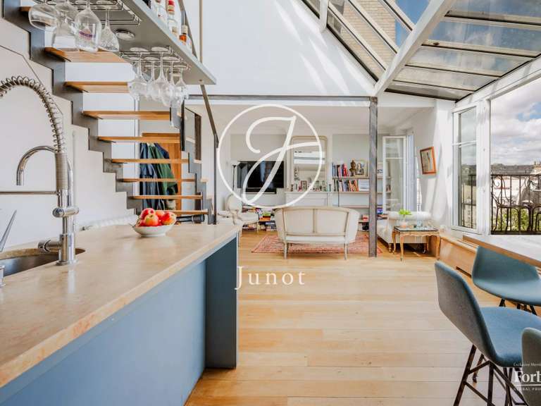 Appartement Paris 16e - 3 chambres - 127m²