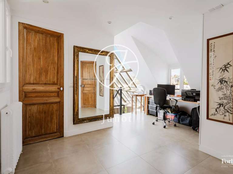 Appartement Paris 16e - 3 chambres - 127m²