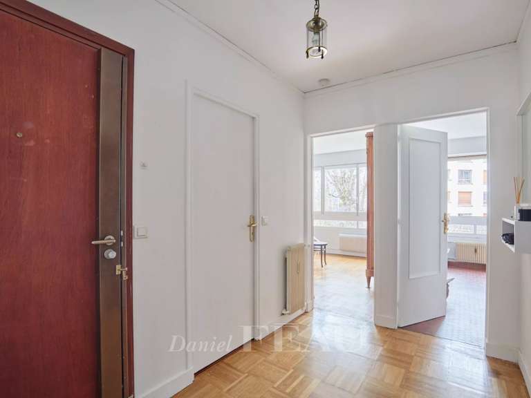 Appartement Paris 16e - 2 chambres - 66m²