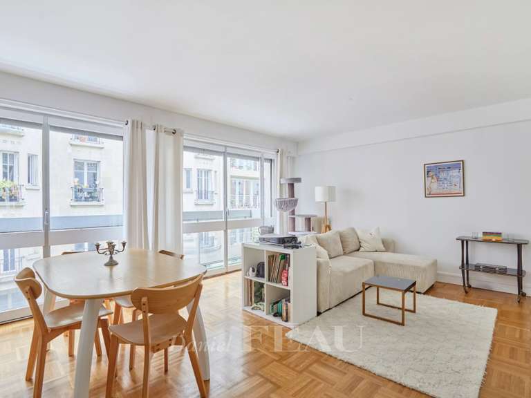 Appartement Paris 16e - 2 chambres - 66m²