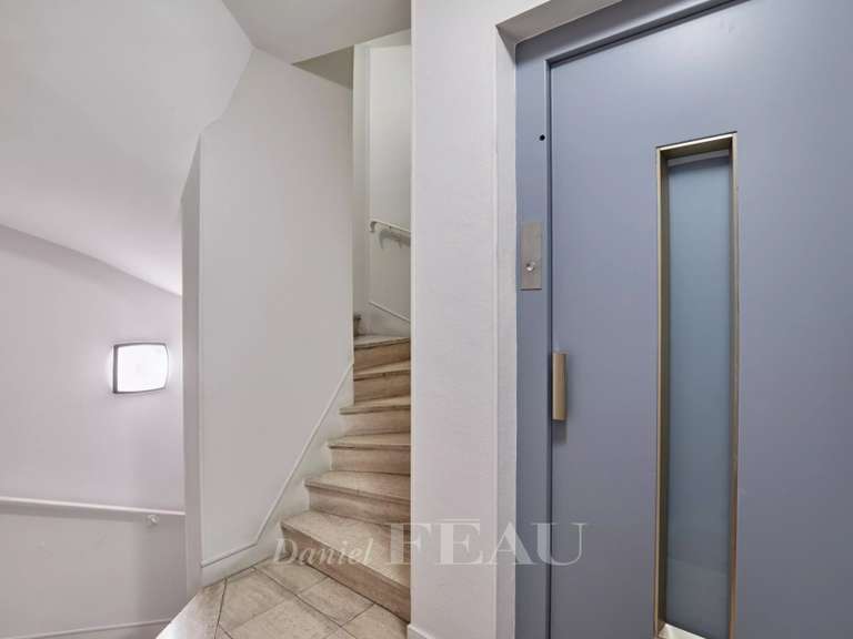 Appartement Paris 16e - 2 chambres - 66m²