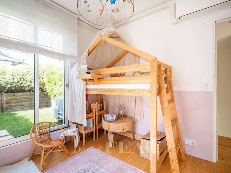 Appartement Paris 16e - 4 chambres - 180m²